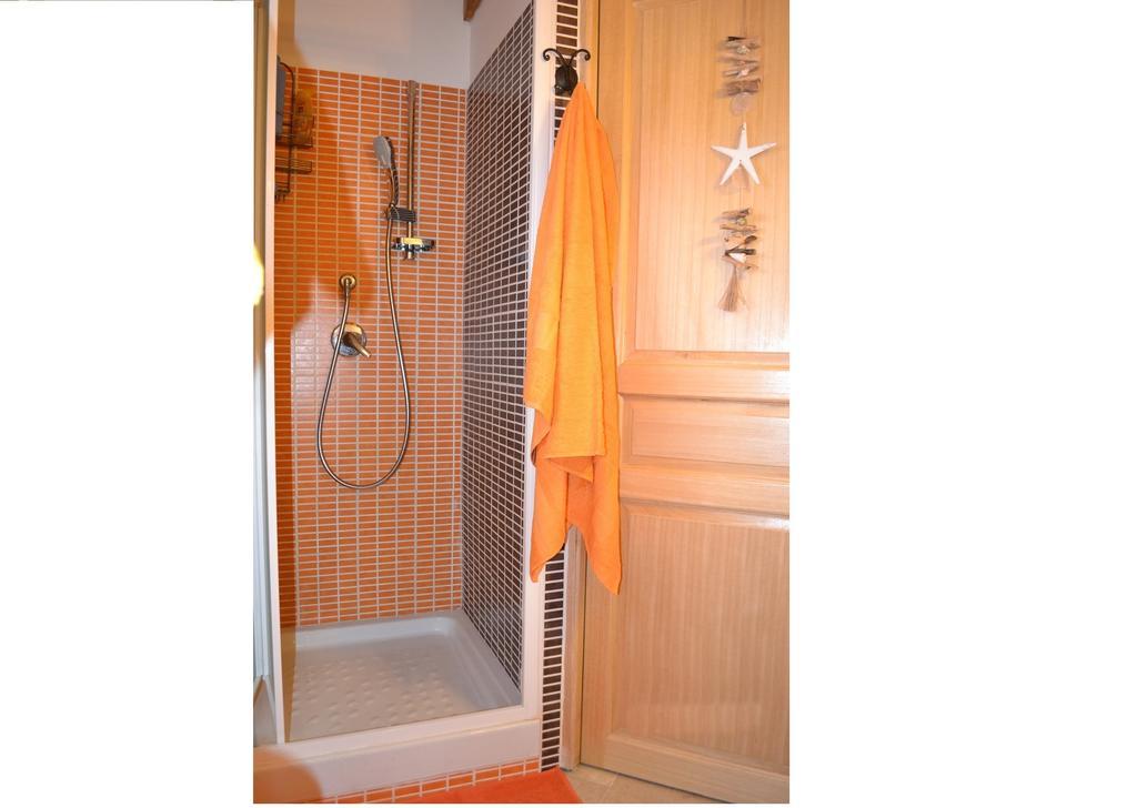 Apartments Mimose Бадези Стая снимка