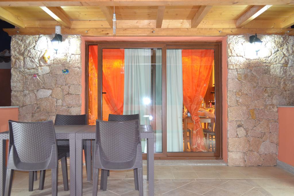 Apartments Mimose Бадези Екстериор снимка